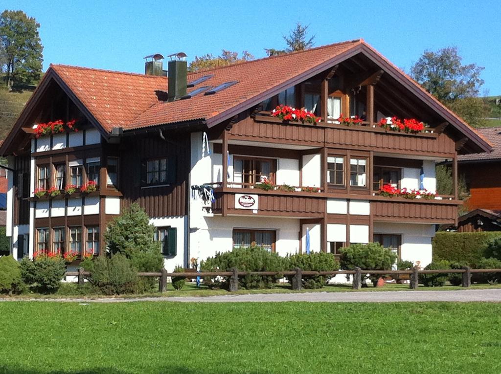 Fewos Haus Rebstock Altstadten Esterno foto